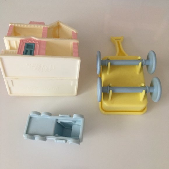 SOLD!!  VTG Playskool Dollhouse Bunkbeds - Picture 5 of 10